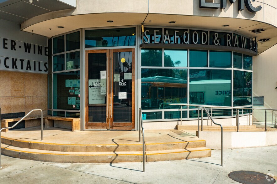 More Photos Of 3500 W 6th St, Los Angeles Storefront For Lease
