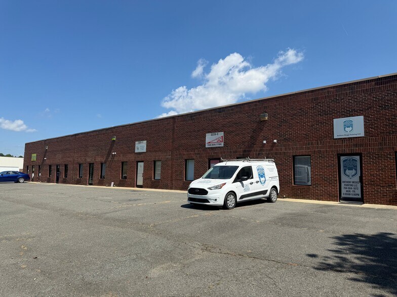 More Photos Of 3224 Westwood Industrial Dr, Monroe Warehouse For Lease