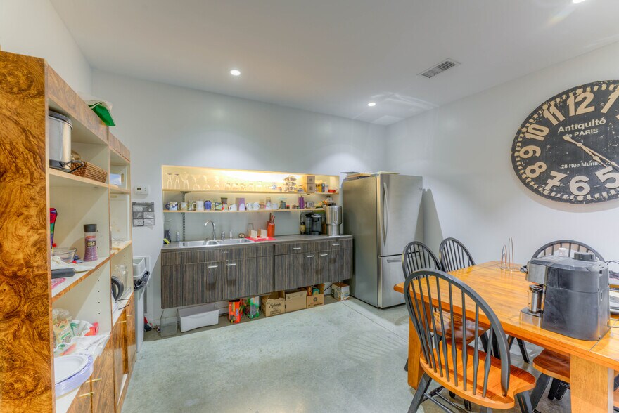 More Photos Of 2259 Young Ave, Memphis Apartments For Sale