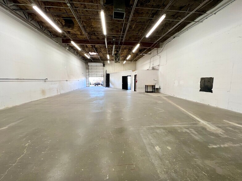 More Photos Of 6340 W 56th Ave, Arvada Warehouse For Lease