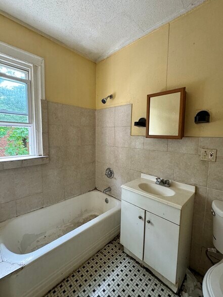 More Photos Of 252 Sisson Ave, Hartford Apartments For Sale