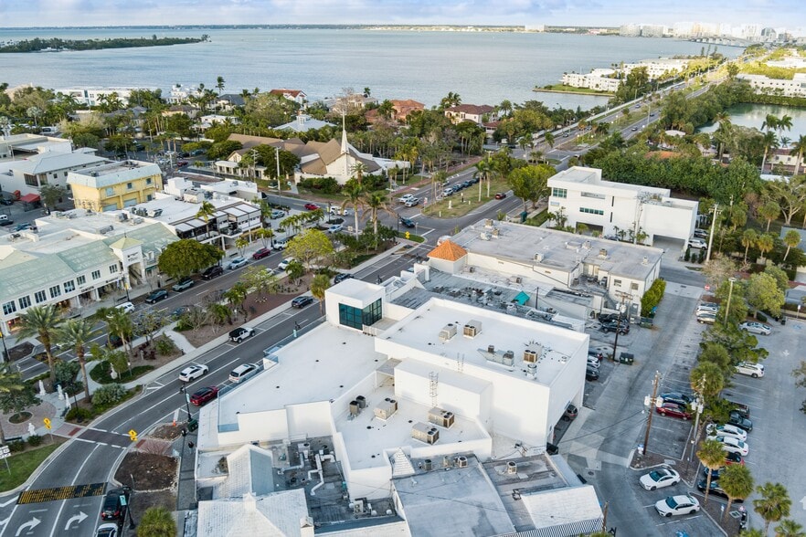 More Photos Of 462 John Ringling Blvd, Sarasota General Retail For Sale