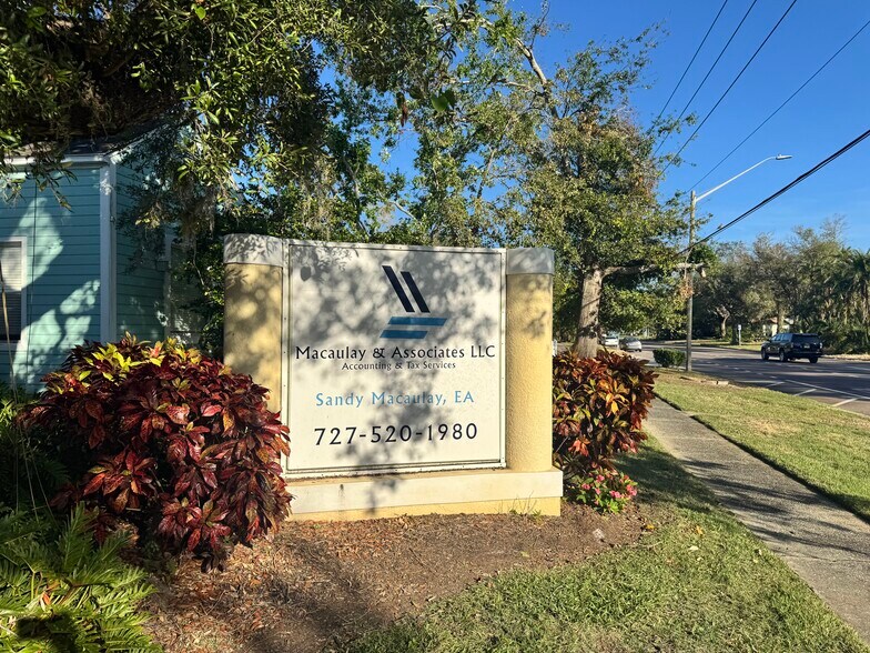 More Photos Of 5321 1st Ave S, Saint Petersburg Office Residential For Sale