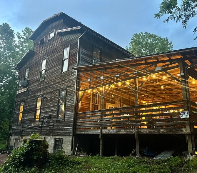 More Photos Of 1 Old Mill Ln, Weaverville Restaurant For Sale