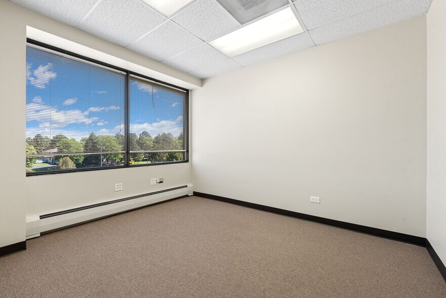 More Photos Of 12500-12510 E Iliff Ave, Aurora Office For Lease