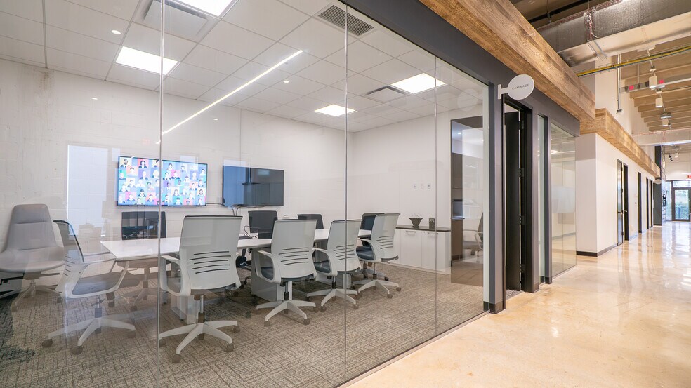 More Photos Of 6380 NE 4th Ave, Miami Office For Lease