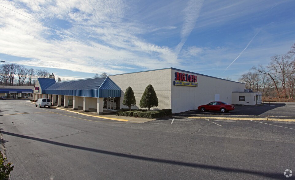 More Photos Of 2500 W Franklin Blvd, Gastonia Unknown For Lease