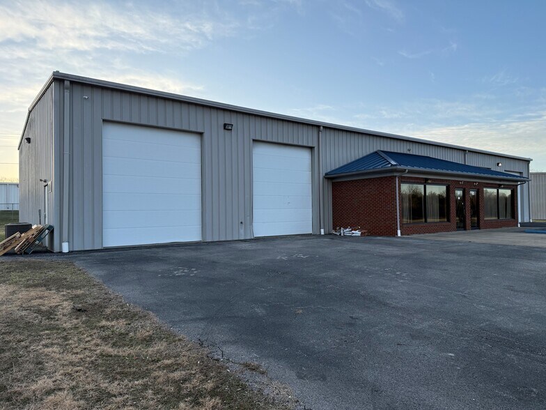Primary Photo Of 1671 Twilight Trl, Frankfort Warehouse For Lease