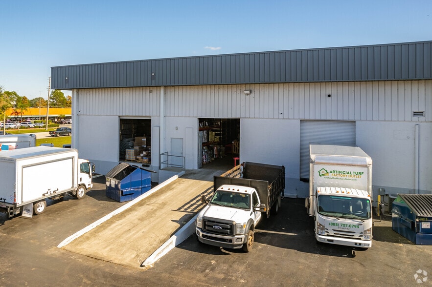 More Photos Of 3320 Vineland Rd, Orlando Unknown For Lease