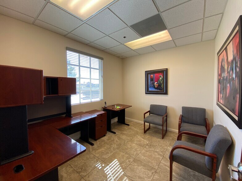 More Photos Of 3213 E Warm Springs Rd, Las Vegas Medical For Lease