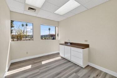 More Photos Of 2820 E Flamingo Rd, Las Vegas Unknown For Lease