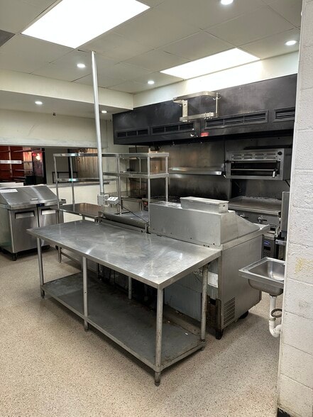 More Photos Of 1209 E 7th St, Austin Restaurant For Lease