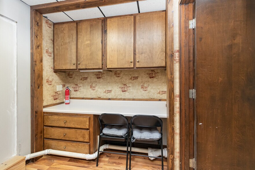 More Photos Of 725 E Center St, Ithaca Showroom For Sale