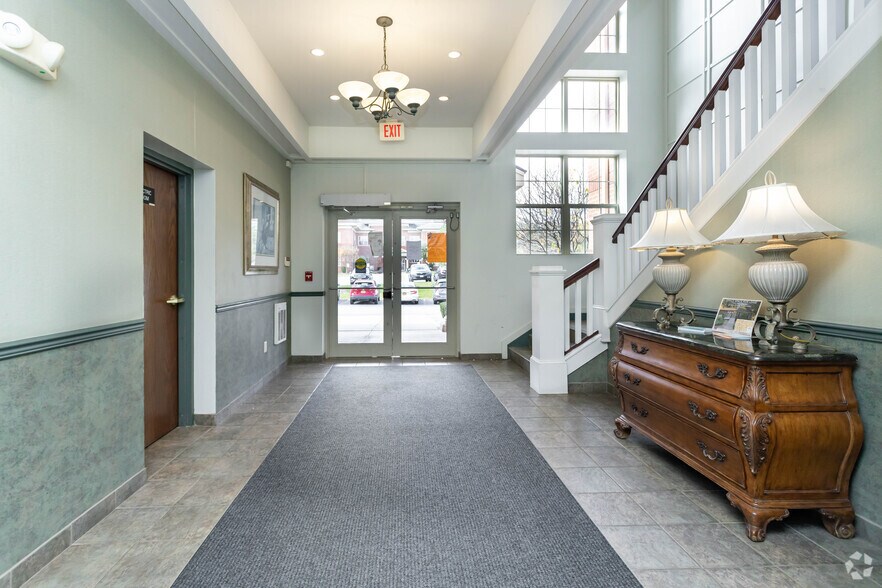 More Photos Of 21 Willow Pond Way, Penfield Office For Lease