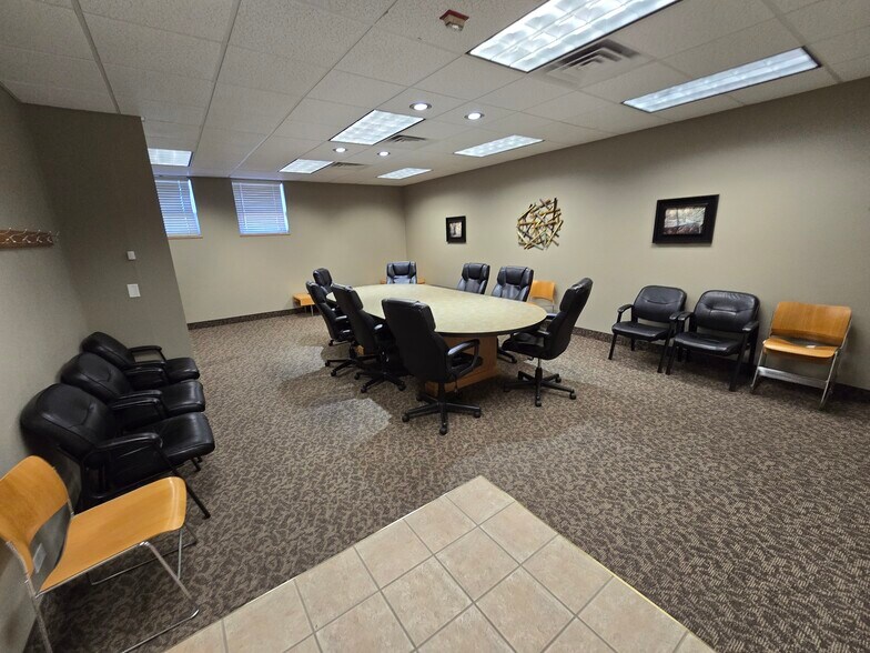 More Photos Of 100 S Spring Ave, Sioux Falls Loft Creative Space For Lease