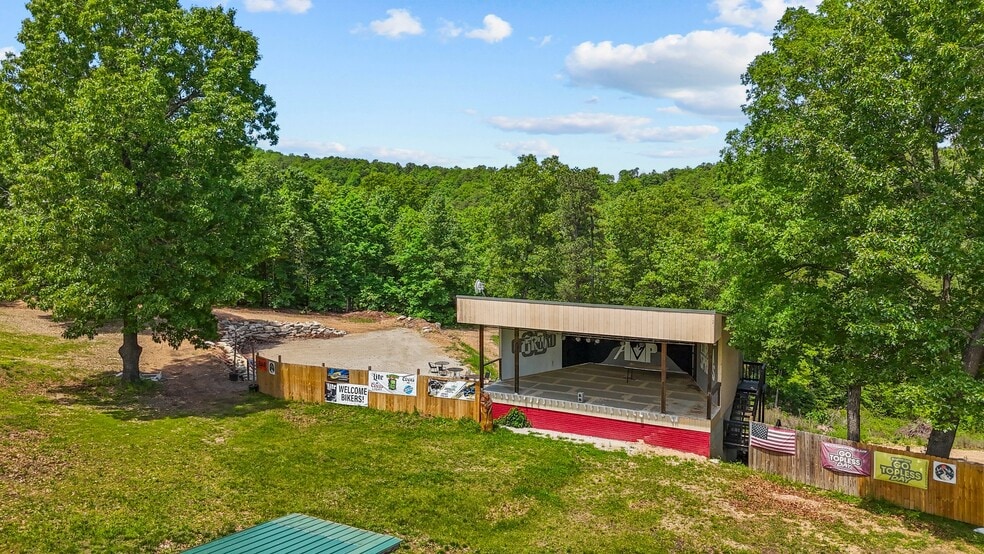 More Photos Of 10 Mint Ridge Rd, Eureka Springs Trailer Camper Park For Sale