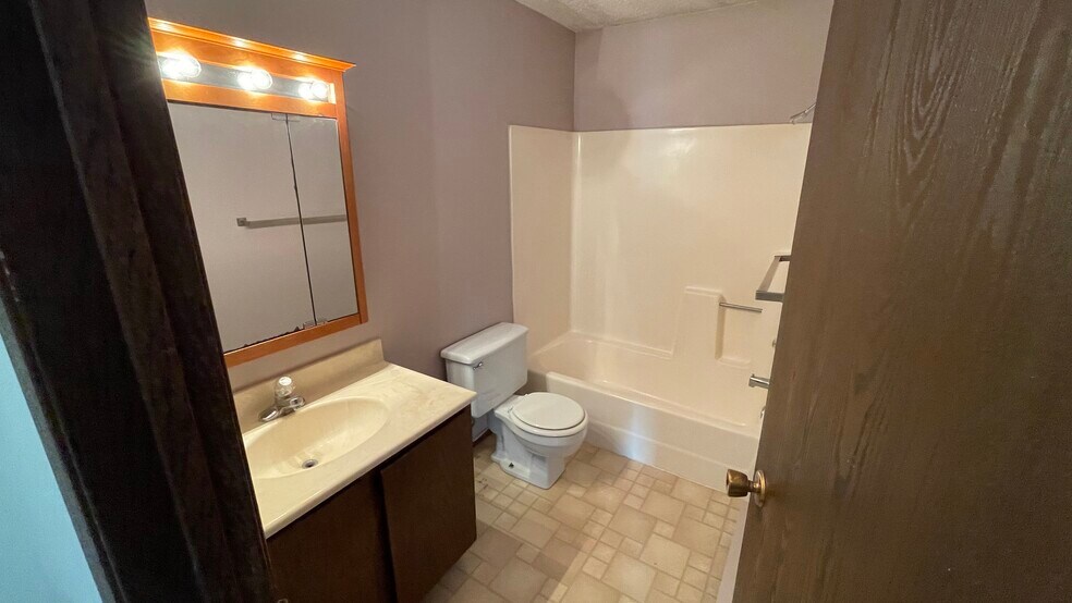 More Photos Of 114 8th Ave SE, Mayville Apartments For Sale