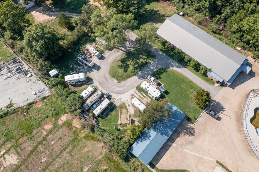 More Photos Of 2320 S Main St, Grove Multifamily For Sale