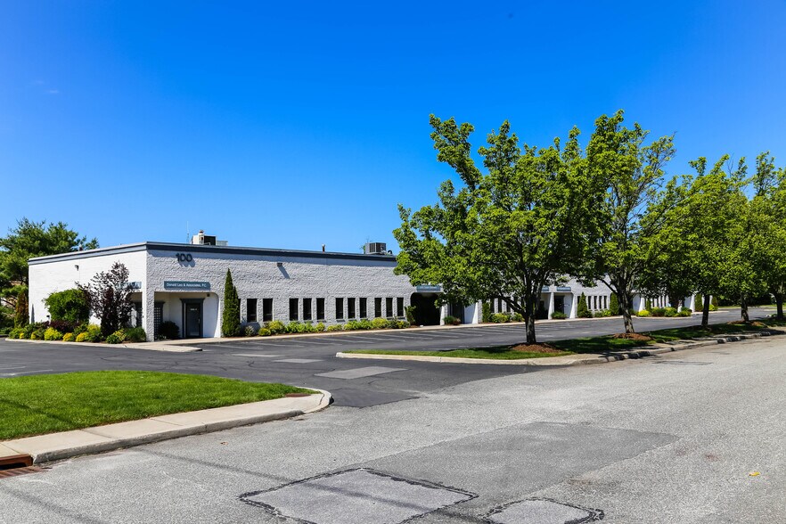 More Photos Of 100 Patco Ct, Islandia Light Distribution For Lease