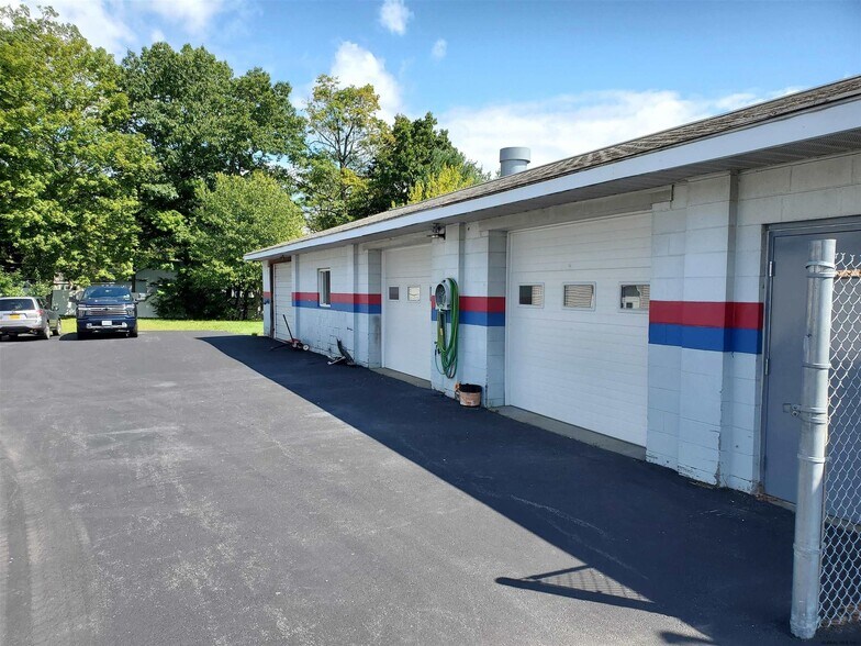 More Photos Of 2127 Central Ave, Schenectady Auto Repair For Sale
