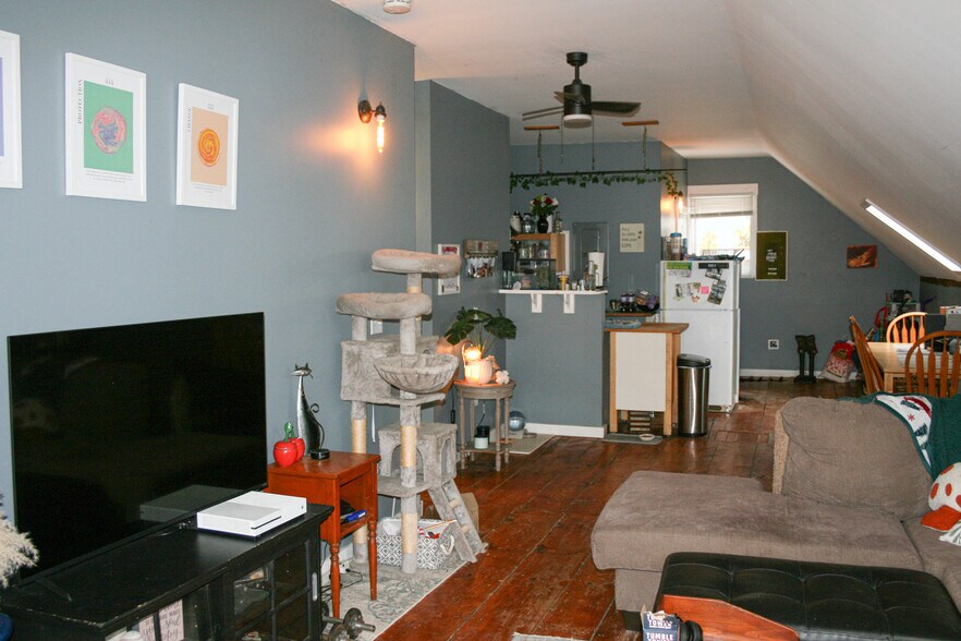 More Photos Of 40 Highland St, Ashland Apartments For Sale