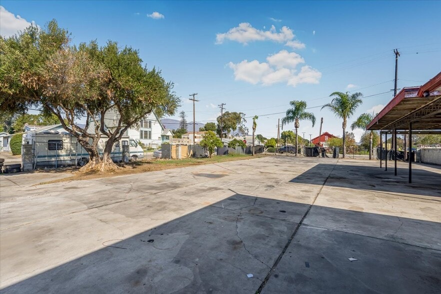 More Photos Of 820 Railroad Ave, Santa Paula Warehouse For Sale