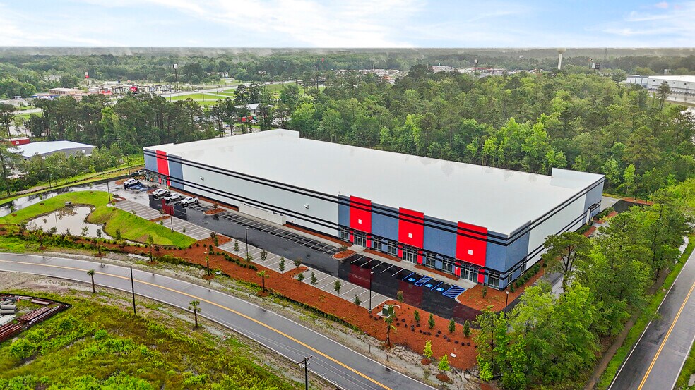 More Photos Of 690 Mockingbird Drive, Hardeeville Warehouse For Lease