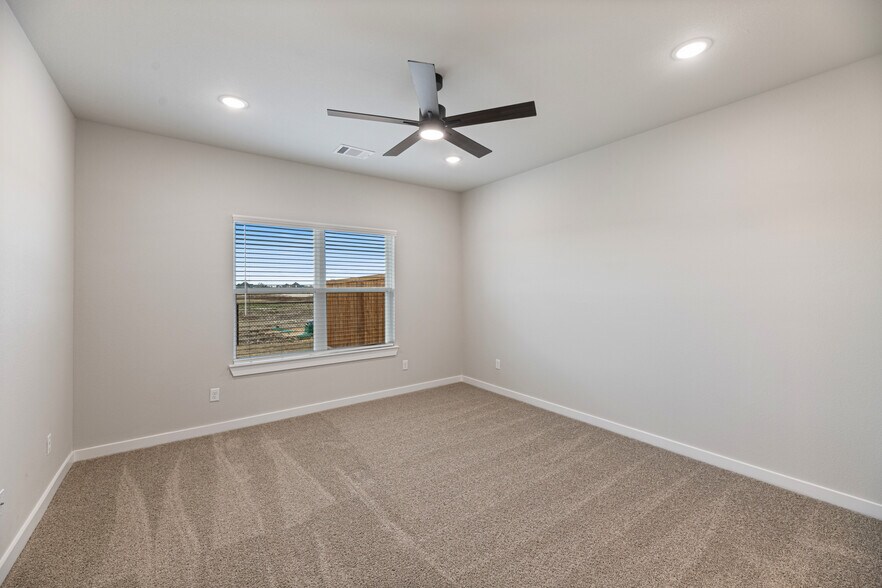 More Photos Of 4405 Clovis Ct, Midlothian Apartments For Sale