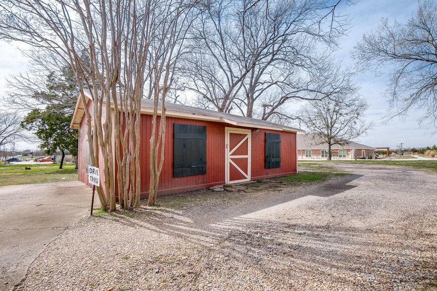 More Photos Of 207 Laurence Dr, Heath Office For Lease