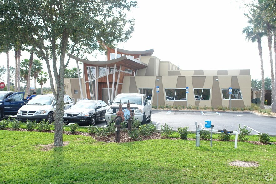 Primary Photo Of 220 N Williamson Blvd, Ormond Beach Restaurant For Sale