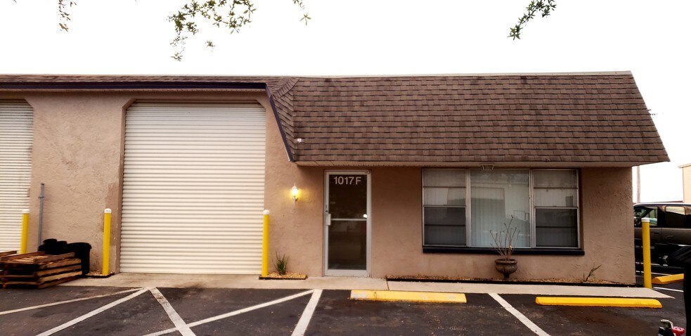 More Photos Of 1013-1017 SE 12th Ave, Cape Coral Industrial For Lease