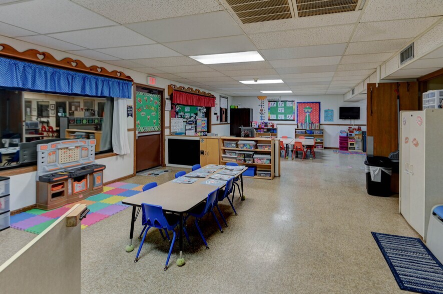 More Photos Of 2901 M 291 Frontage Rd, Independence Schools For Sale