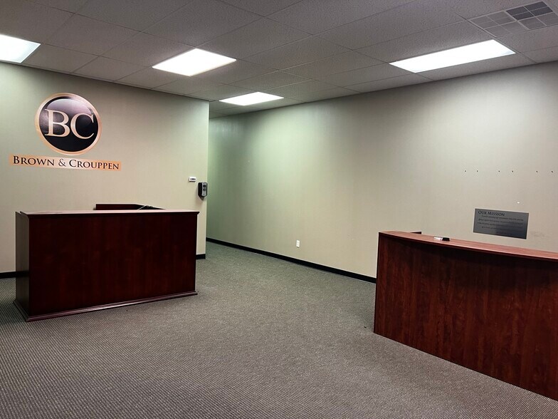 More Photos Of 5200 N Illinois St, Fairview Heights Unknown For Lease