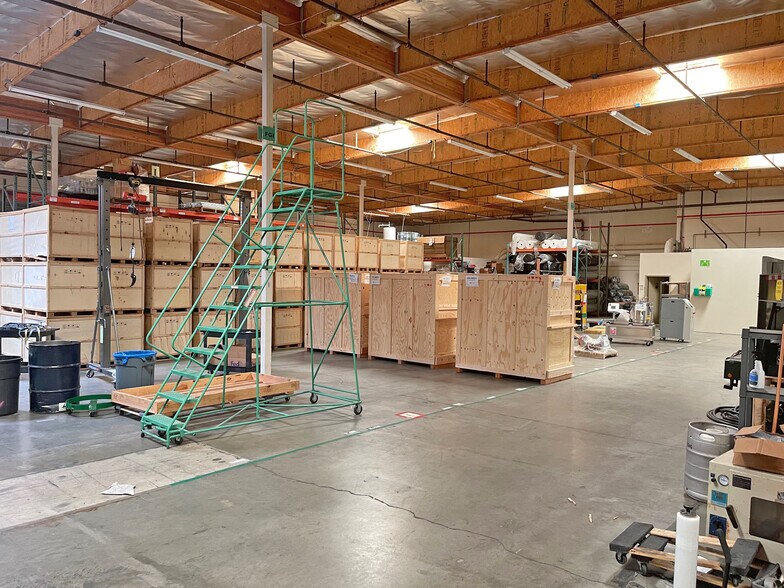 More Photos Of 525 Portal St, Cotati Distribution For Sale