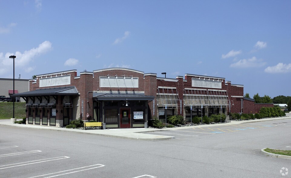 More Photos Of 10 Shops At 5 Way, Plymouth Restaurant For Lease