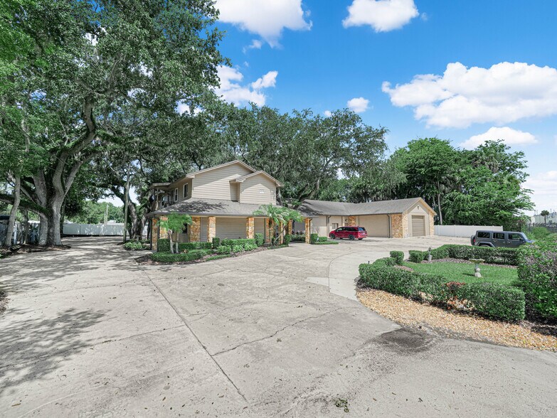 Primary Photo Of 112 N Poplar Ave, Sanford Flex For Lease