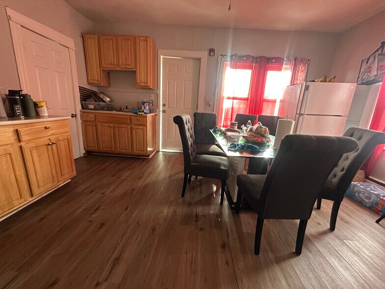 More Photos Of 75 Clark St, New Britain Apartments For Sale