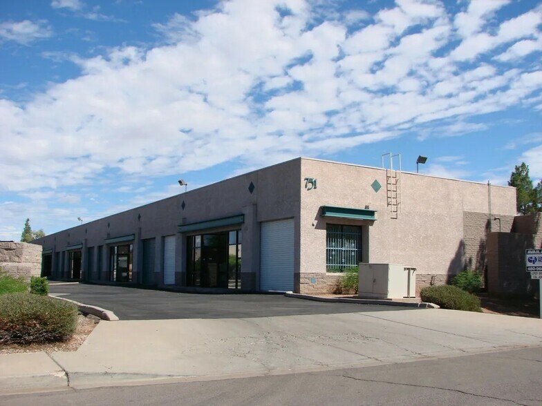 More Photos Of 761 N Monterey St, Gilbert Unknown For Lease