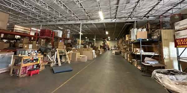 More Photos Of 845 E Hennepin Ave, Minneapolis Warehouse For Lease