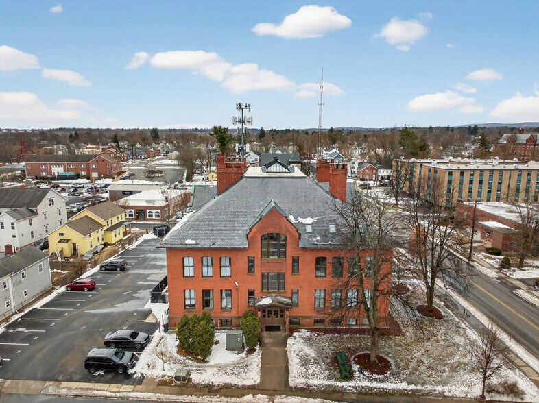 More Photos Of 27 Washington St, Westfield Apartments For Sale