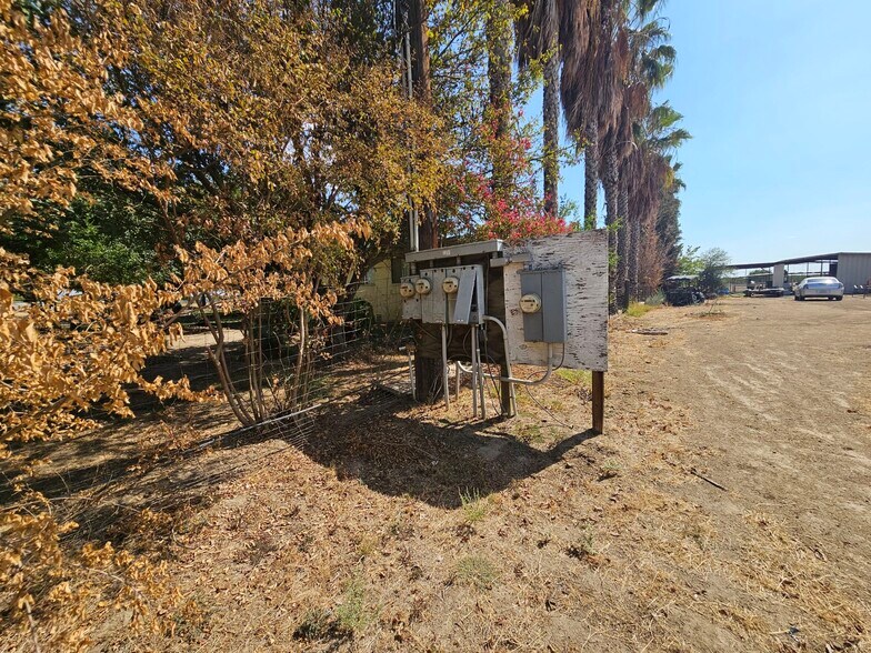 More Photos Of 14398 Avenue 88, Pixley Multifamily For Sale