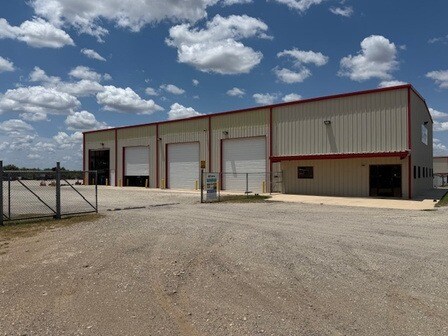 Primary Photo Of 4792 CR 430, Pleasanton Warehouse For Lease