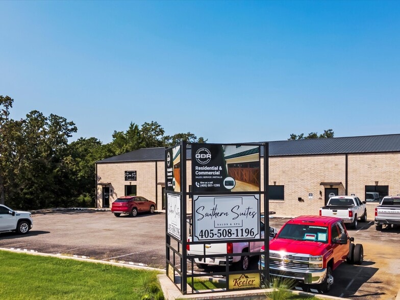 More Photos Of 801 S Tyler Ave, Blanchard Office For Sale