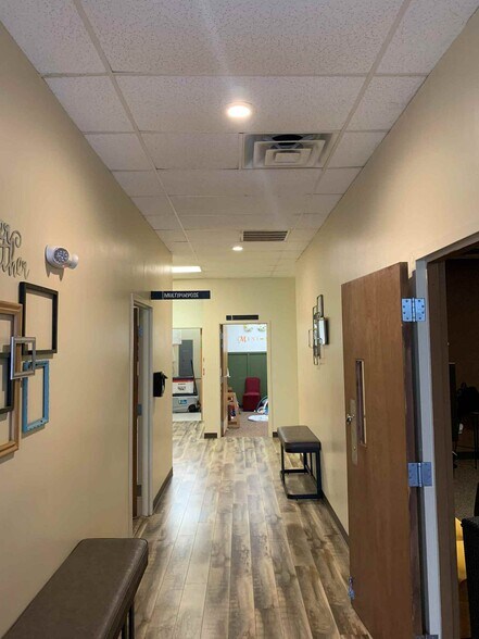 More Photos Of 6401 New York Ave, Arlington Unknown For Lease