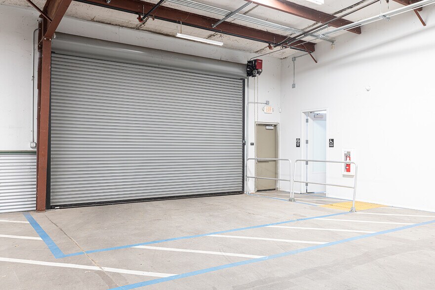 More Photos Of 4036 Montgomery Dr, Santa Rosa Warehouse For Lease