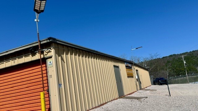 More Photos Of 130 Illinois St, Hot Springs National Park Self Storage For Sale