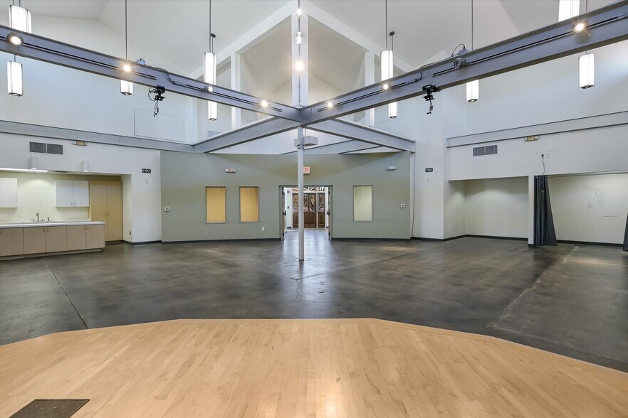 More Photos Of 7700 Cat Hollow Dr, Round Rock Medical For Sale