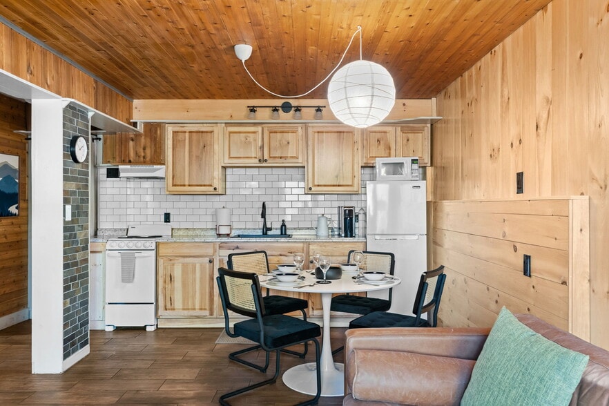 More Photos Of 00 Highlands Drive, Hunter Hospitality For Sale