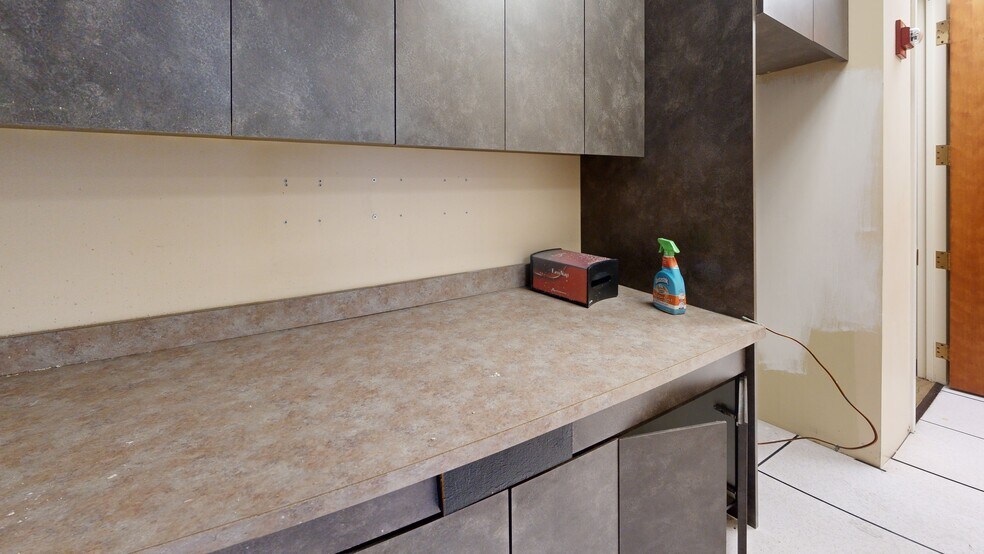 More Photos Of 120 Mountainview Blvd, Basking Ridge Office For Sale