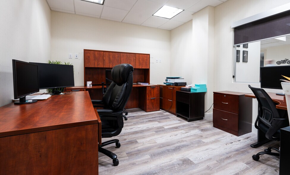 More Photos Of 3900 NW 126th Ave, Coral Springs Warehouse For Sale